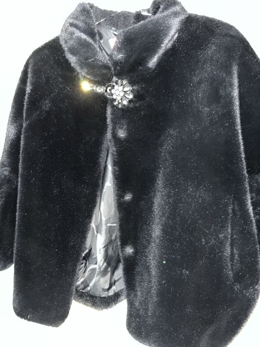 Зимняя шуба для девушек