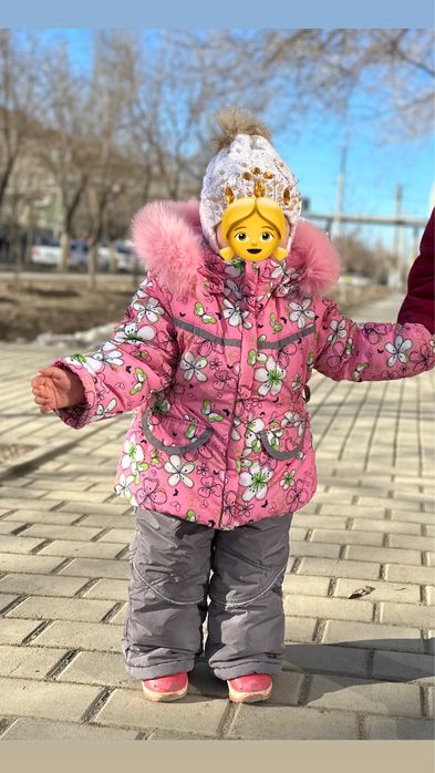 Продаю зимний комбинезон раздельный для девочки