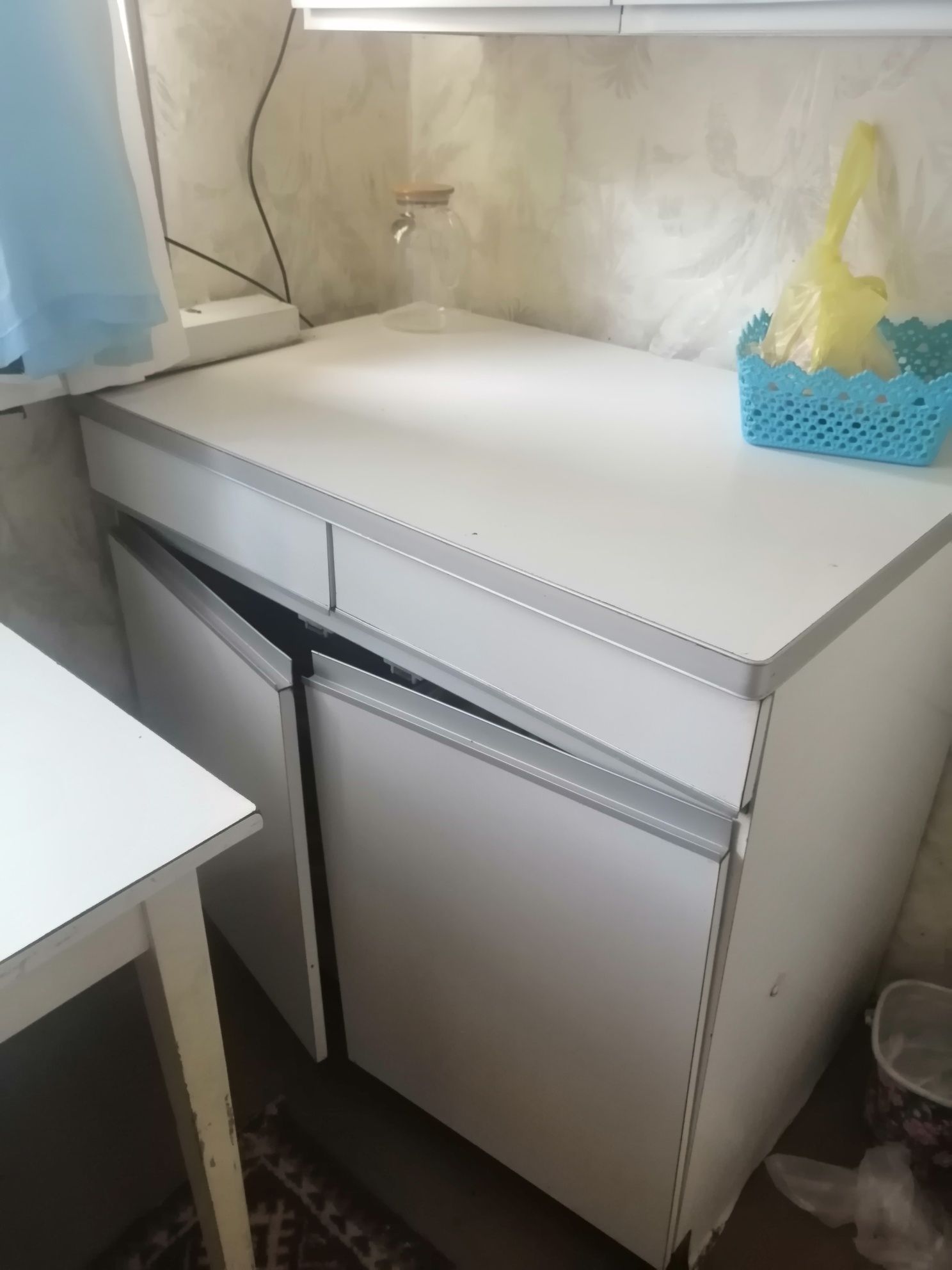 Подаётся все для кухни