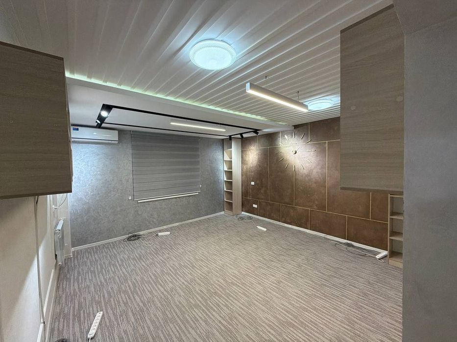 НУКУССКАЯ улица(Гламур бутик)! Риэлтор! Под офис!!!