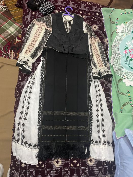 Costum national taranesc