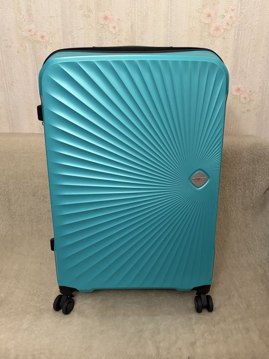 Куфари за багаж на колела