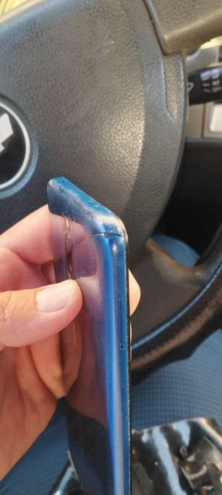 Xiaomi Redmi 8 3/32Gb arzonga sotiladi srochna , xolati yaxshi tel
