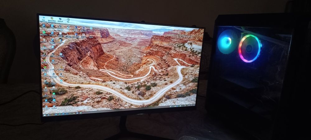 Kompyuter 3 d max va kuchli oʻyinlar uchun