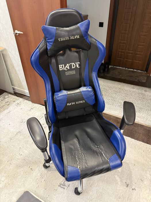 Компьютерный кресло