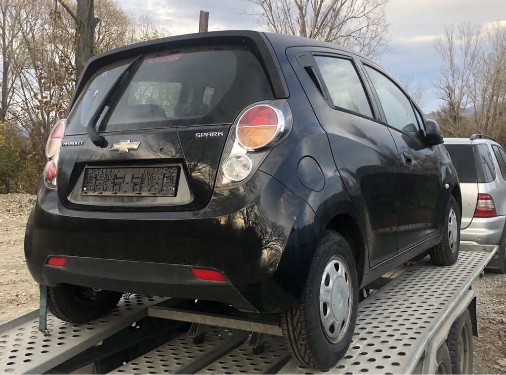 Chevrolet spark 1.0 i на части