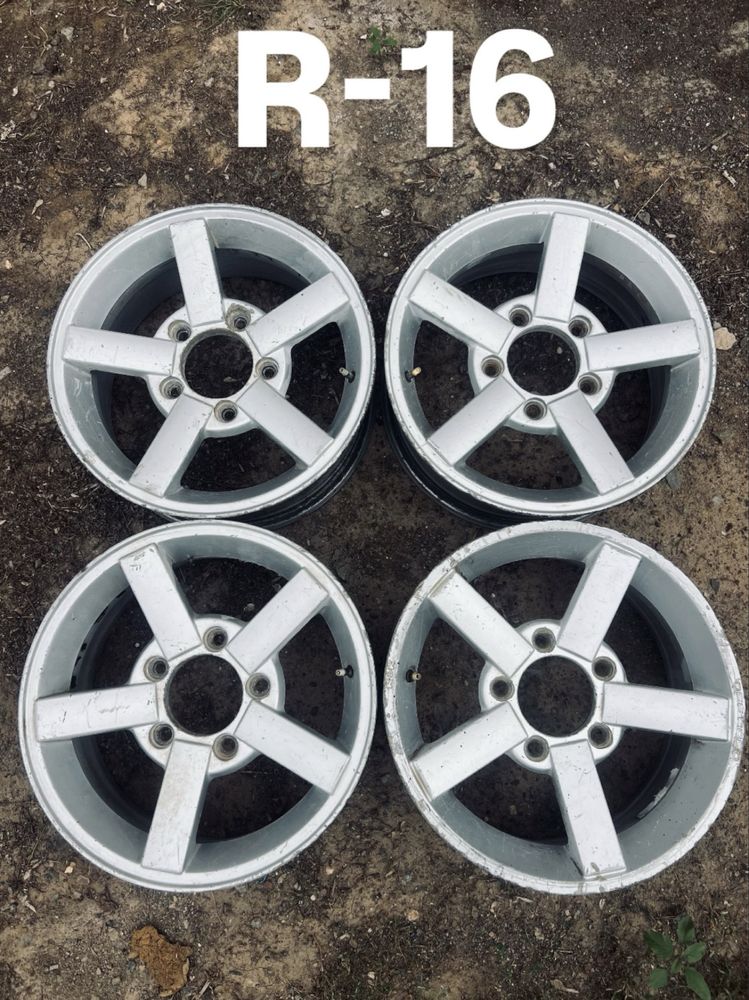 Продам Диски R-16