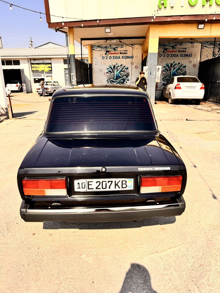Vaz jiguli 2107.