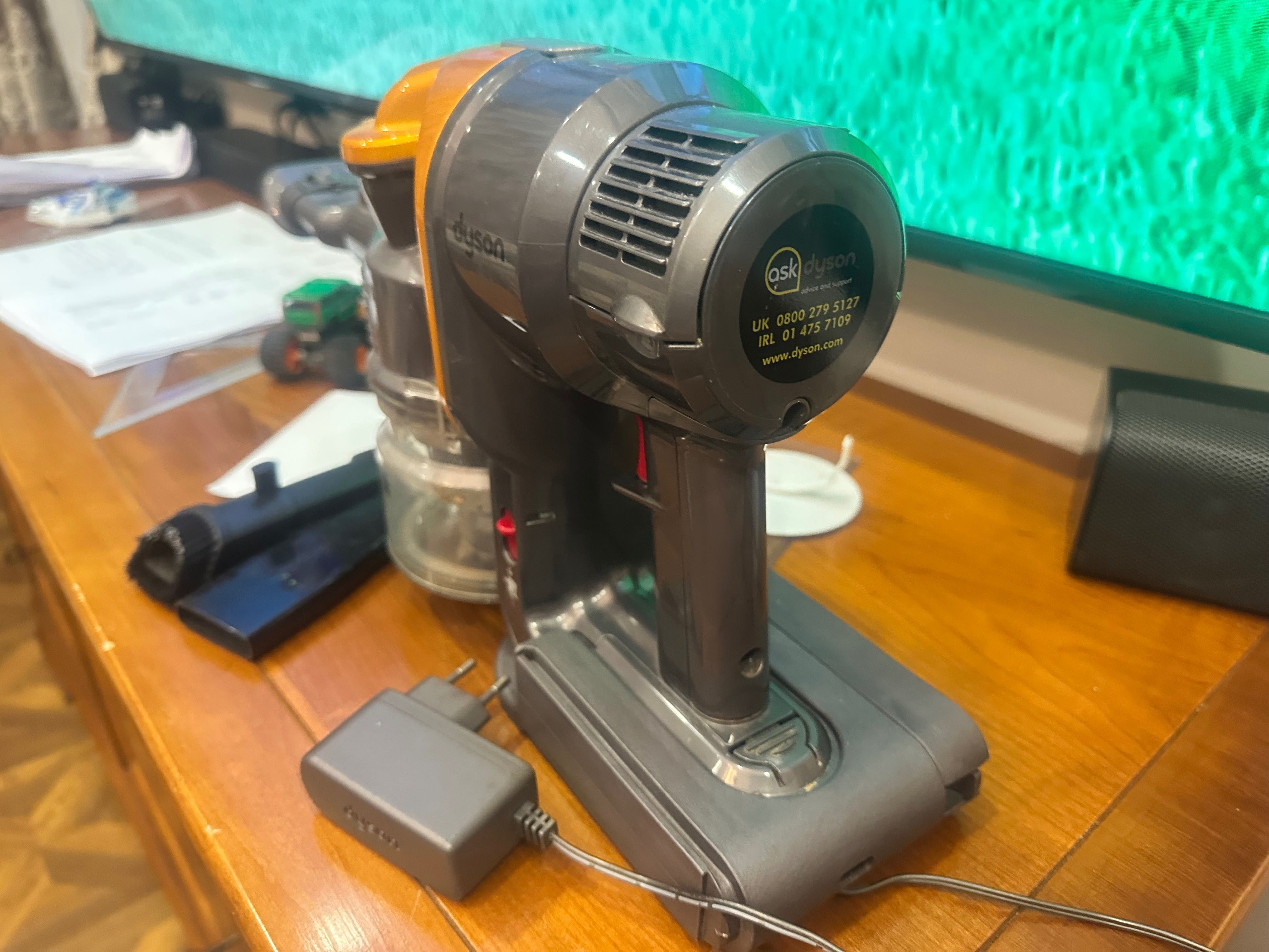 Прахосмукачка Dyson DC-16