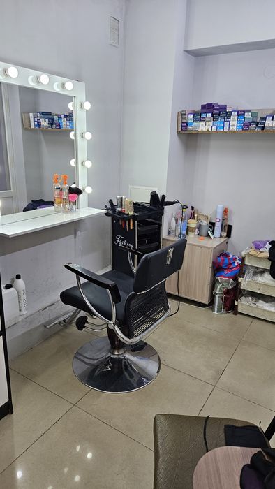 Требуется мастер парикмахер универсал