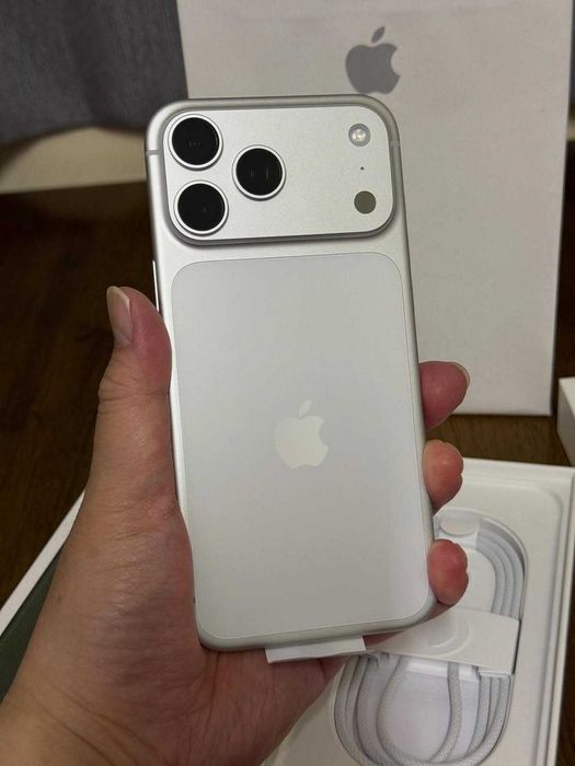 Iphone 17 pro max dubay