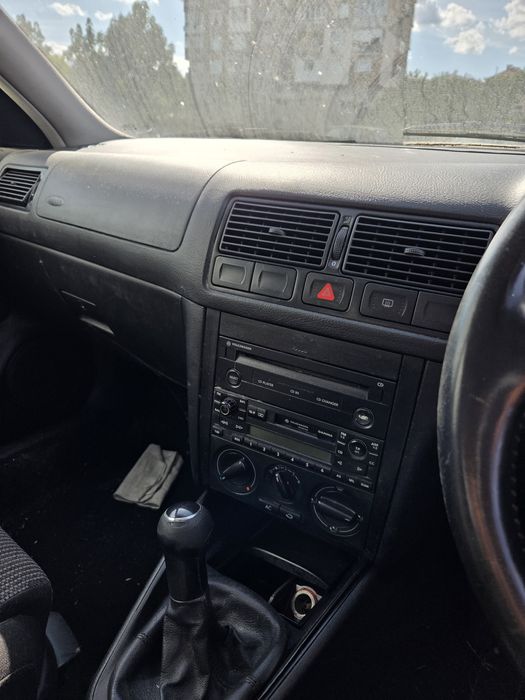VW Golf 4 2.0 бензин (На части)