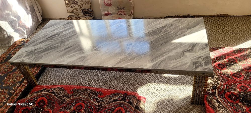 Xontaxta Mehmonxona uy oshxona