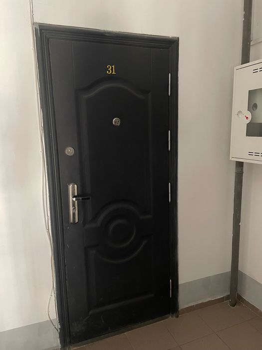 Дверь железная б/у 15000