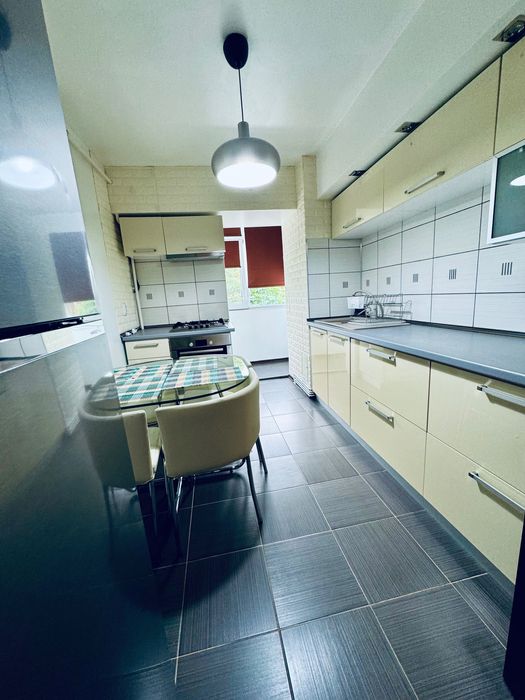 Proprietar închiriez apartament 3 camere Modern Nicolina Lidl