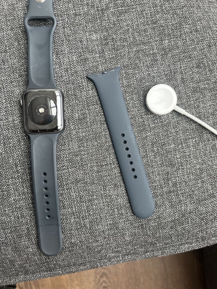 Apple watch SE за части