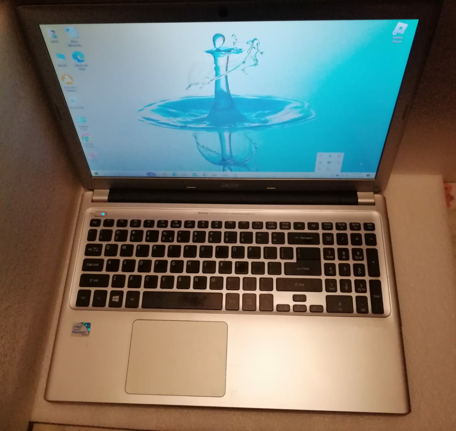 Laptop Acer Slim 15 inch, Geanta transport