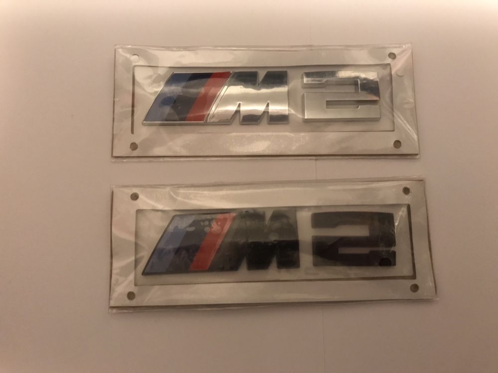 Emblema BMW M2 negru