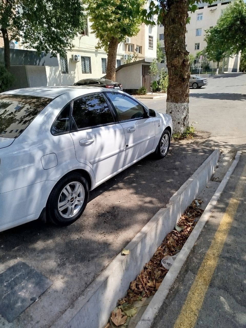 Lacetti 1.8 Ideal Sotiladi!
