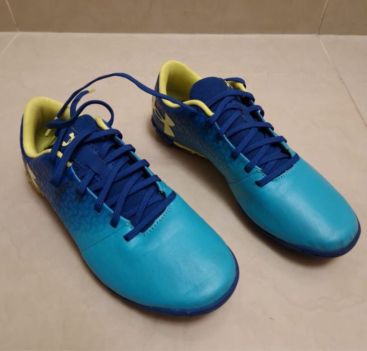 Pantofi fotbal Under Armour mar.36,5