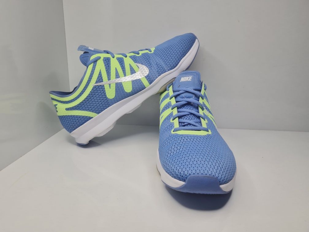 Маратонки Nike Zoom

Чисто нови без кутия.

Размер 44.5  стелка 28.5 с