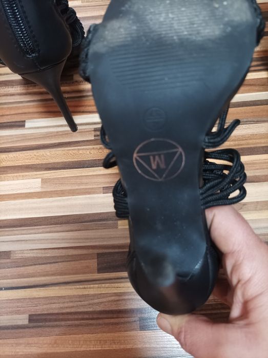 Обувки висок ток