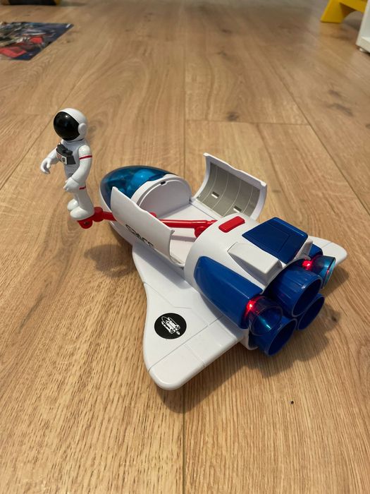 Astro Venture (Statie spatiala, Naveta spatiala, Vehicul spatial)