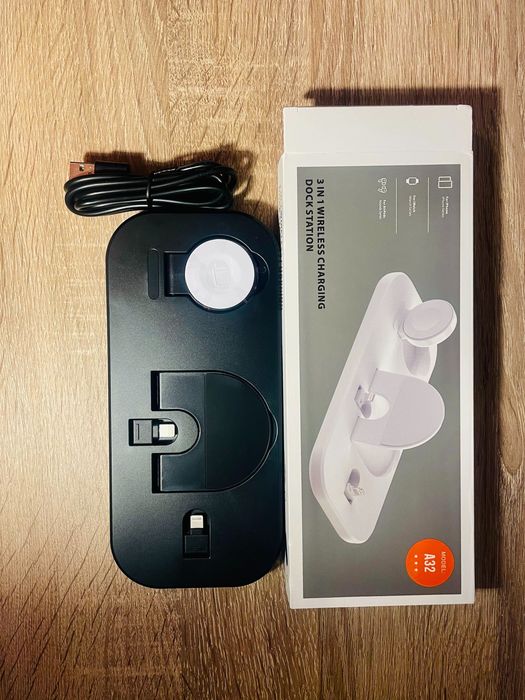 Statie de incarcare 3 in 1 pentru dispozitive Apple