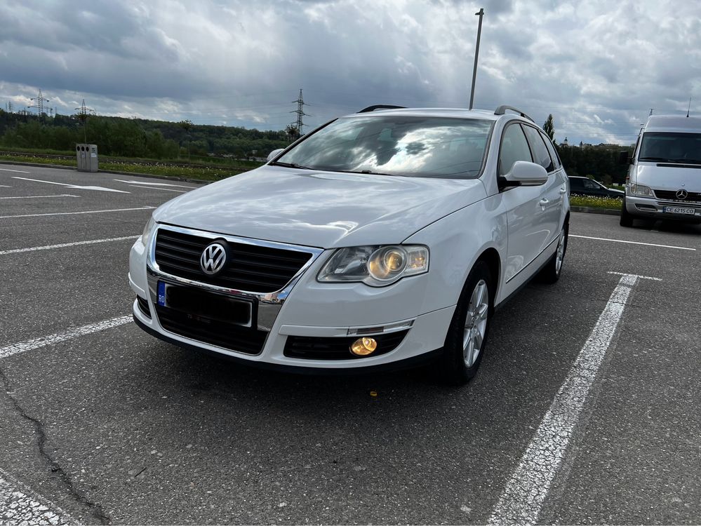 /// VW Passat Comfortline 2.0 TDI EURO 5 ALPINWEISS 2010\\\