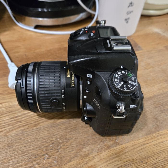 Nikon d7200 +af-p 18-55 kit