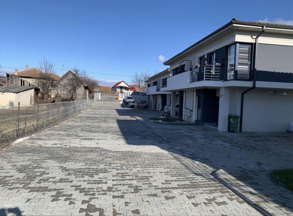 Duplex de vanzare