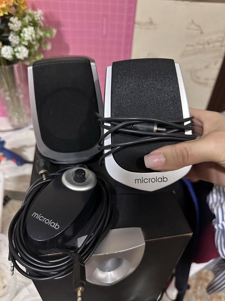 Продам сабвуфер Microlab