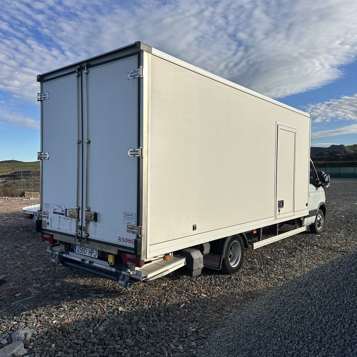 Iveco Daily 50C17 3.0 Diesel / 2013 / 170CP / Cub 6 metri / Lift