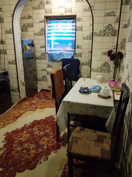 Uy sotiladi 1 xonalik