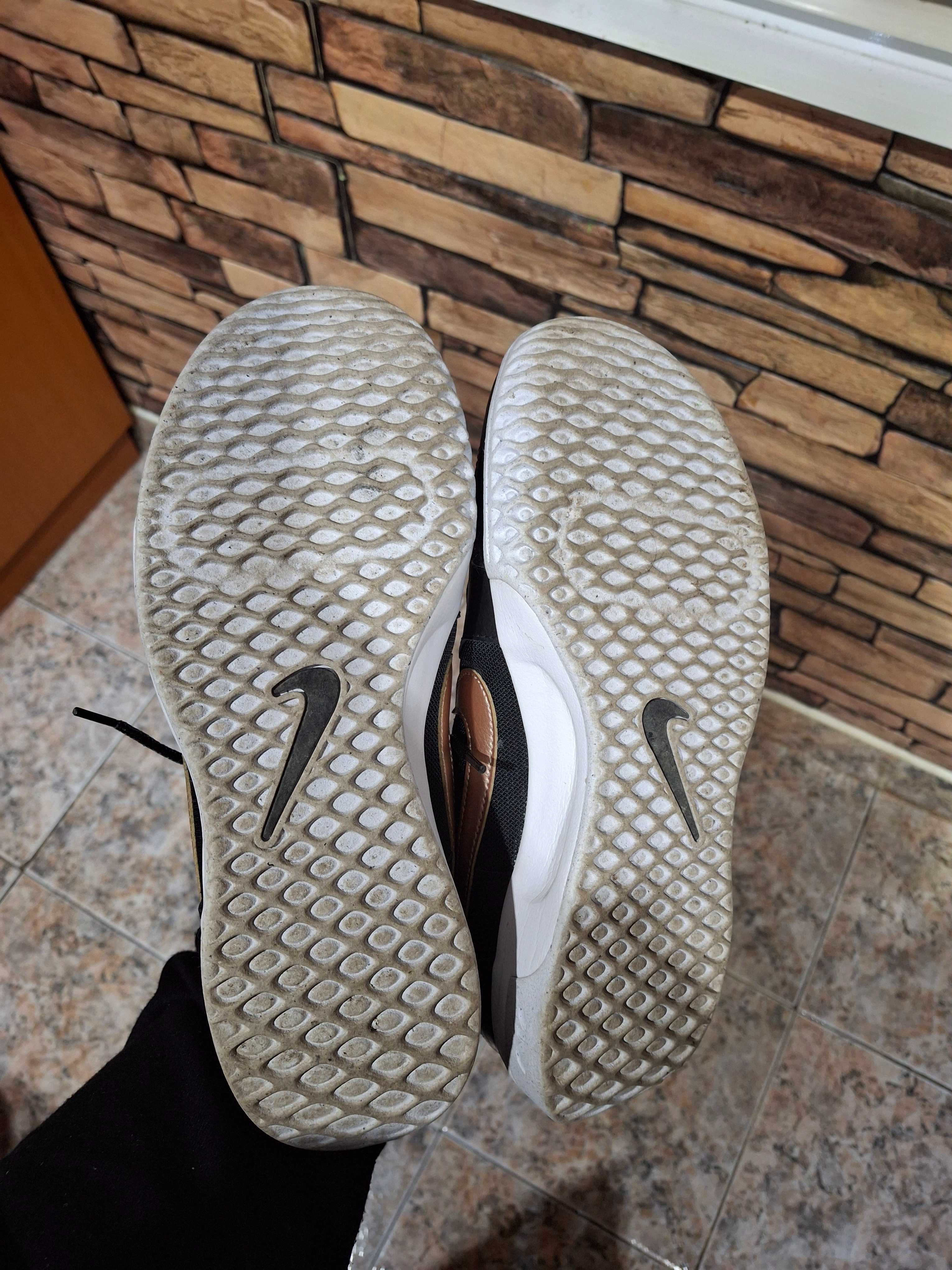 Нови маратонки Nike