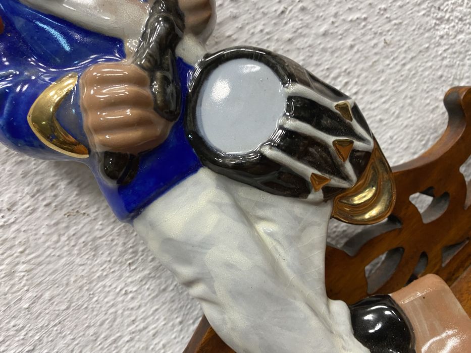 Порцеланова фигура пано за стена  на барабанист Boch Belgium 1950 г.