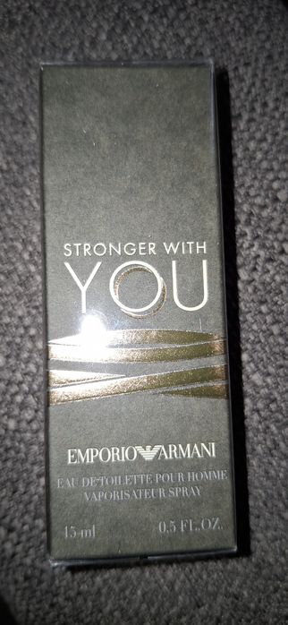 Apa de parfum Armani