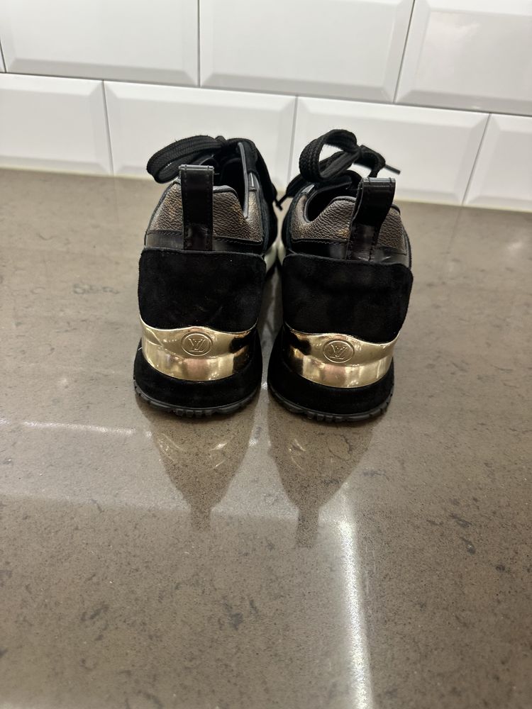 Нови маратонки Louis Vuitton