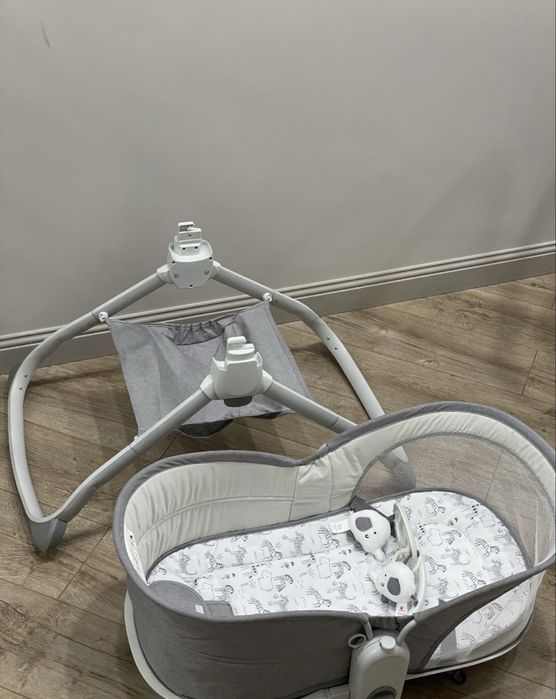 Продается кровать Multi-Functional Bassinet 6в 1 - идеальное состояние