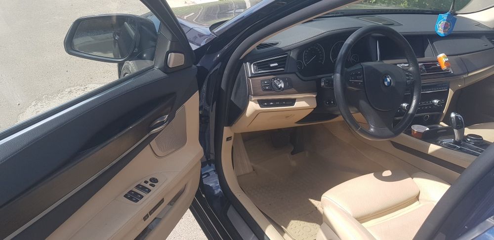 BMW 750L Xdrive 381 cai Full options