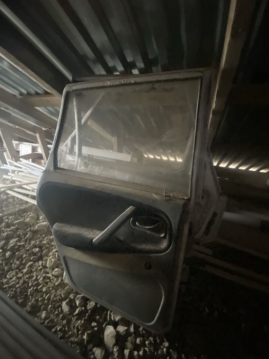 Двери лада2114 задний левый