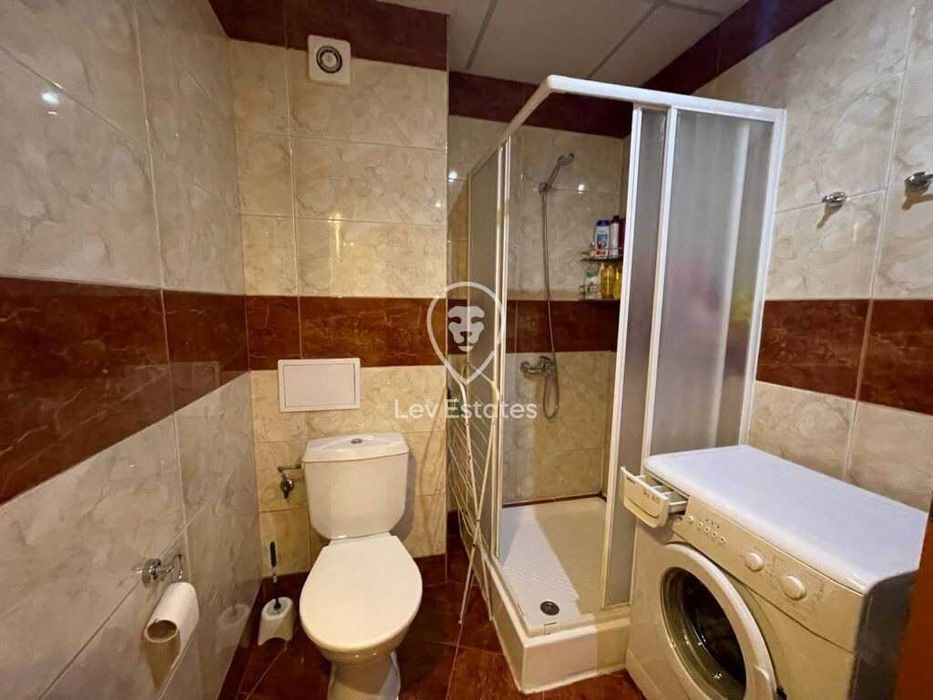 Продава се Двустаен апартамент в Бургас, Сарафово - 80 кв.м за 999 €/кв.м - Снимка #4