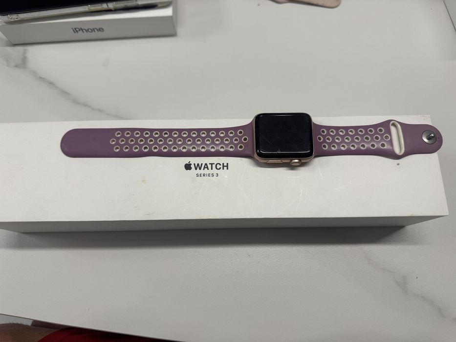 Apple watch 3 42mm Rose Gold la cutie + bratari Cadou