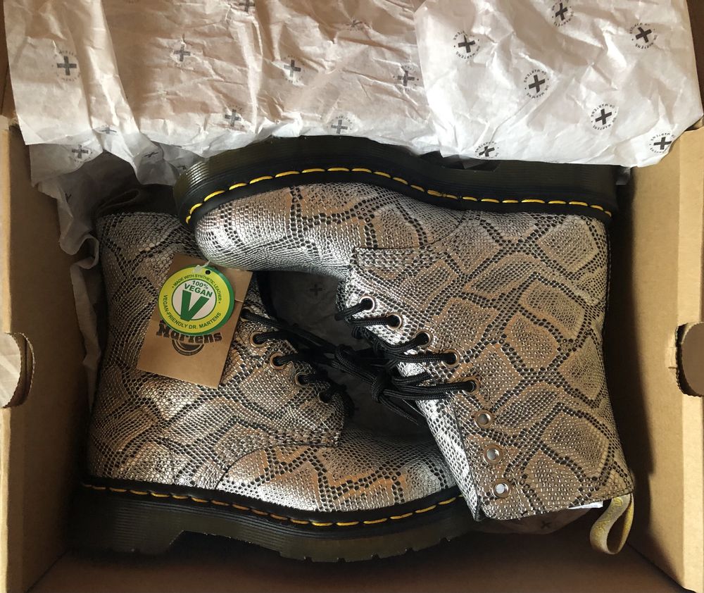 НОВИ Dr. Martens 1460 Pascal Vegan ОРИГИНАЛНИ дамски кубинки 36/23см