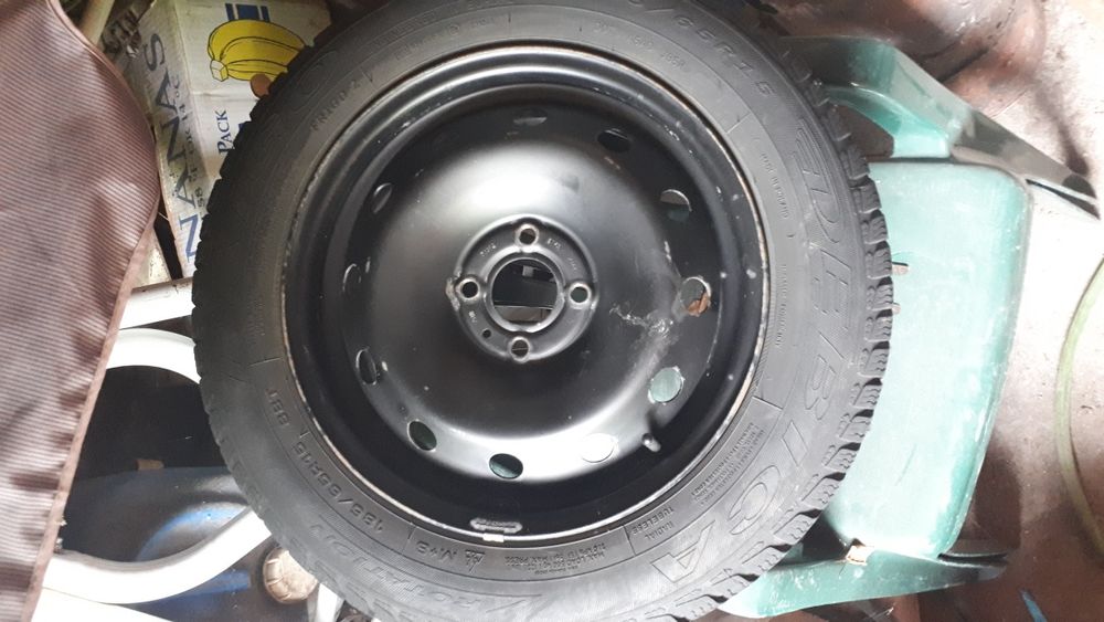 4бр.Зимни гуми с джанти 185/65/15