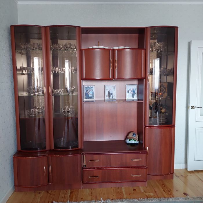 Стенка для хола или зала