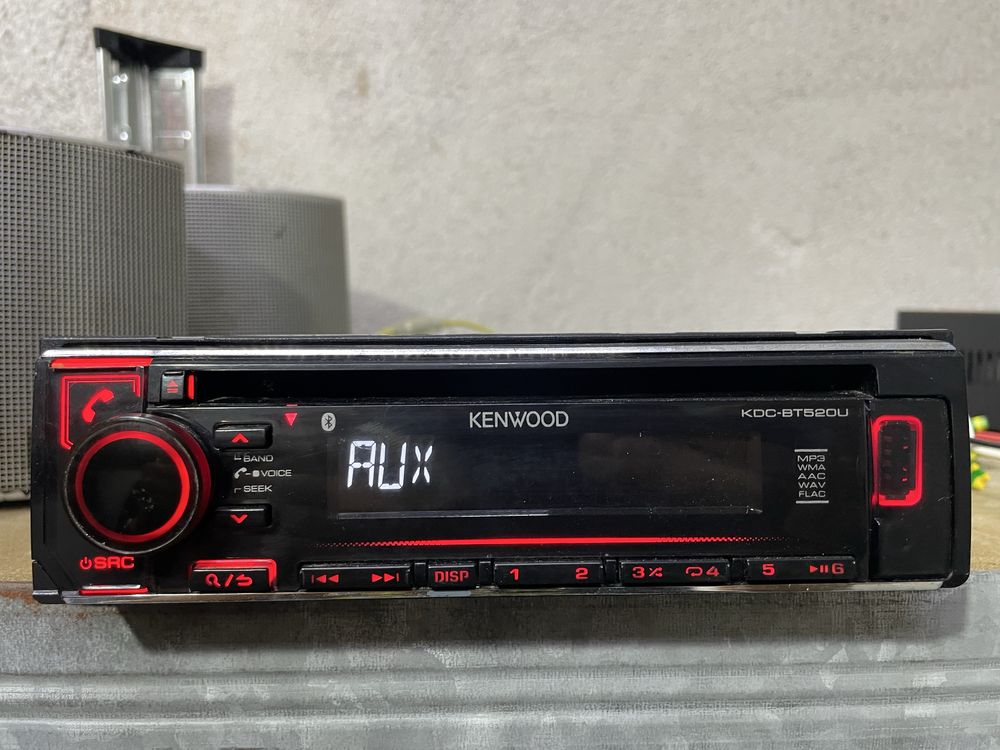 Радио за кола Kenwood KDC-BT520U висок клас с блутут,флашка,CD,Радио
