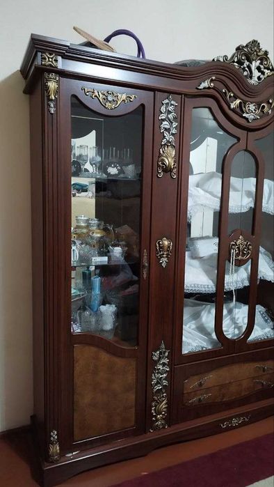 Стенка, сервант,