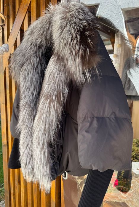 Geacă cu puf de gâscă nouă!