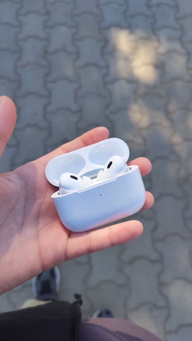 Обменяю аирподс про на другие наушники андроид